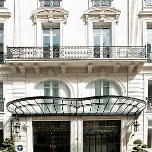 La Maison Champs Elysees Paris